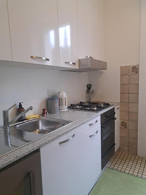 Appartamento Comfortable 1 Bd Apt Peseux Esterno foto